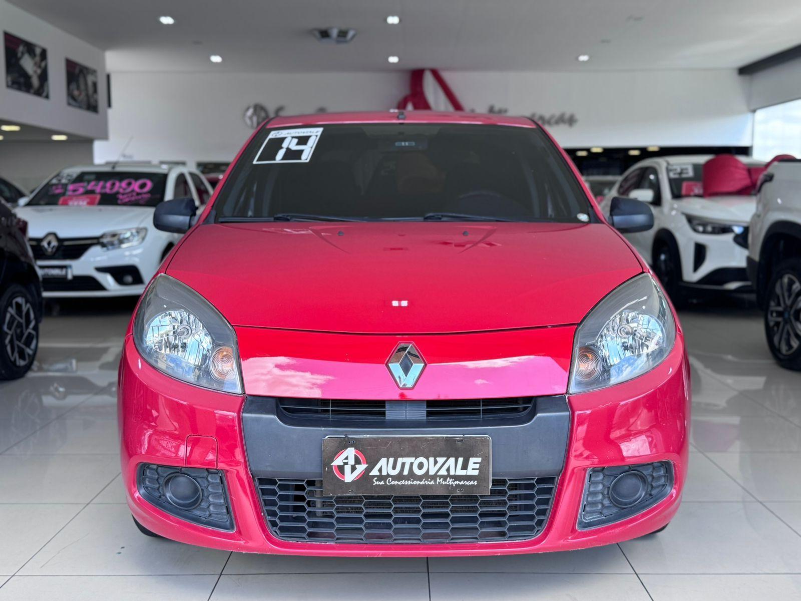 RENAULT Sandero - Foto