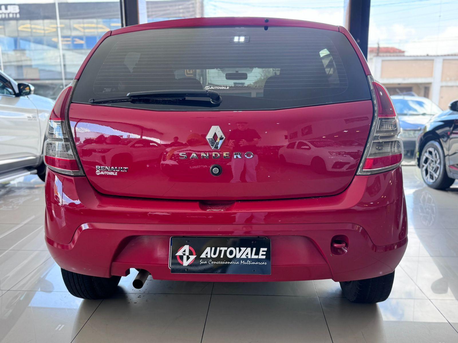 RENAULT Sandero - Foto