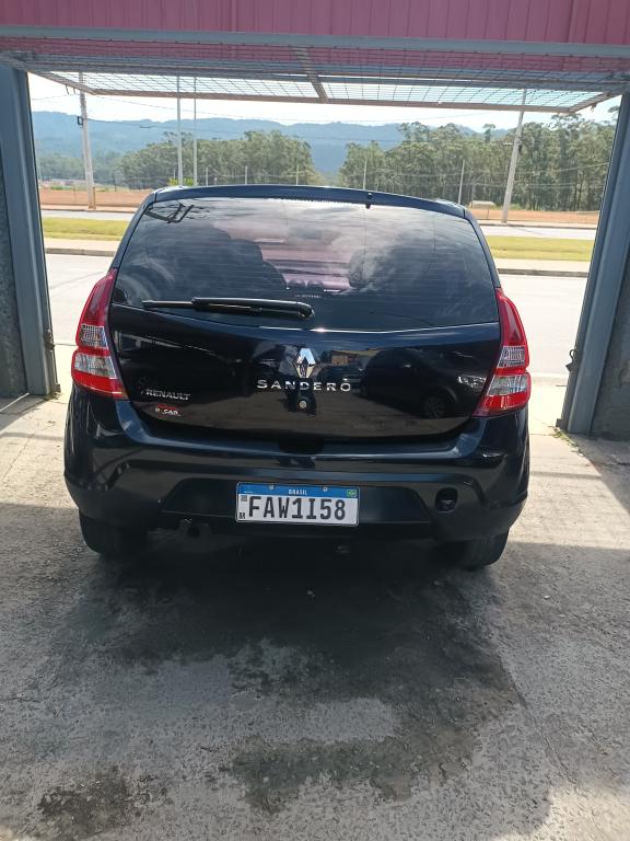 RENAULT Sandero - Foto