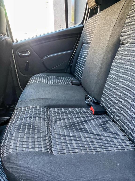 RENAULT Sandero - Foto