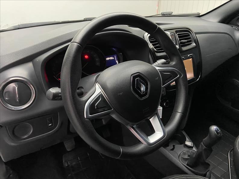 RENAULT Sandero - Foto