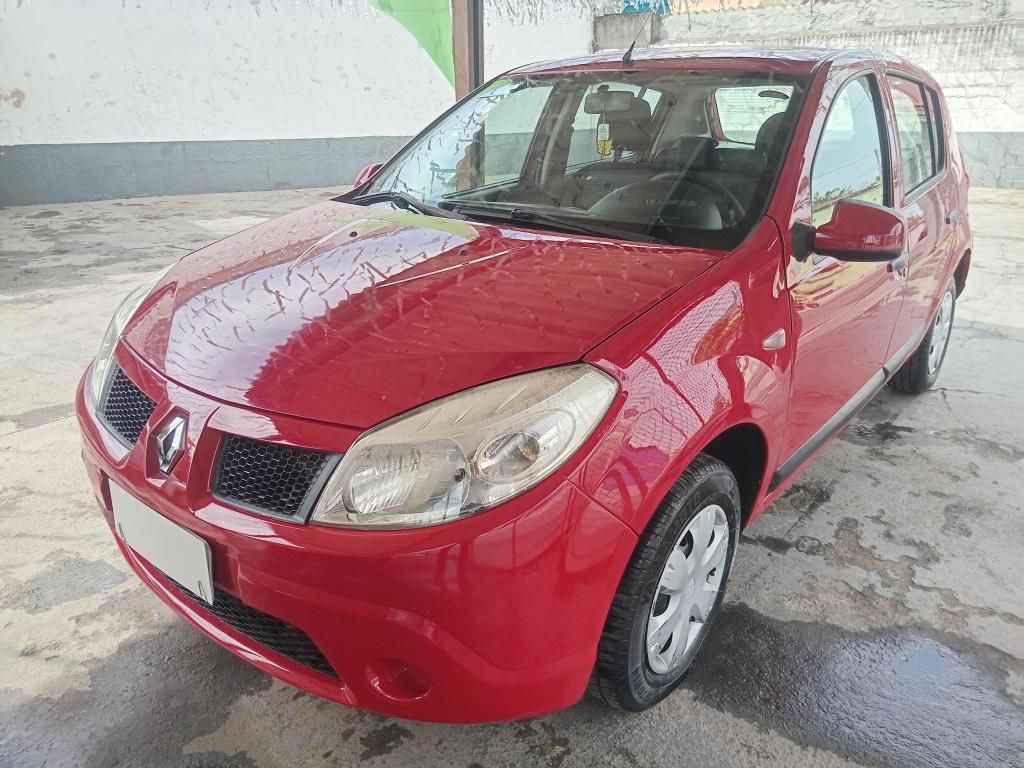 RENAULT Sandero - Foto