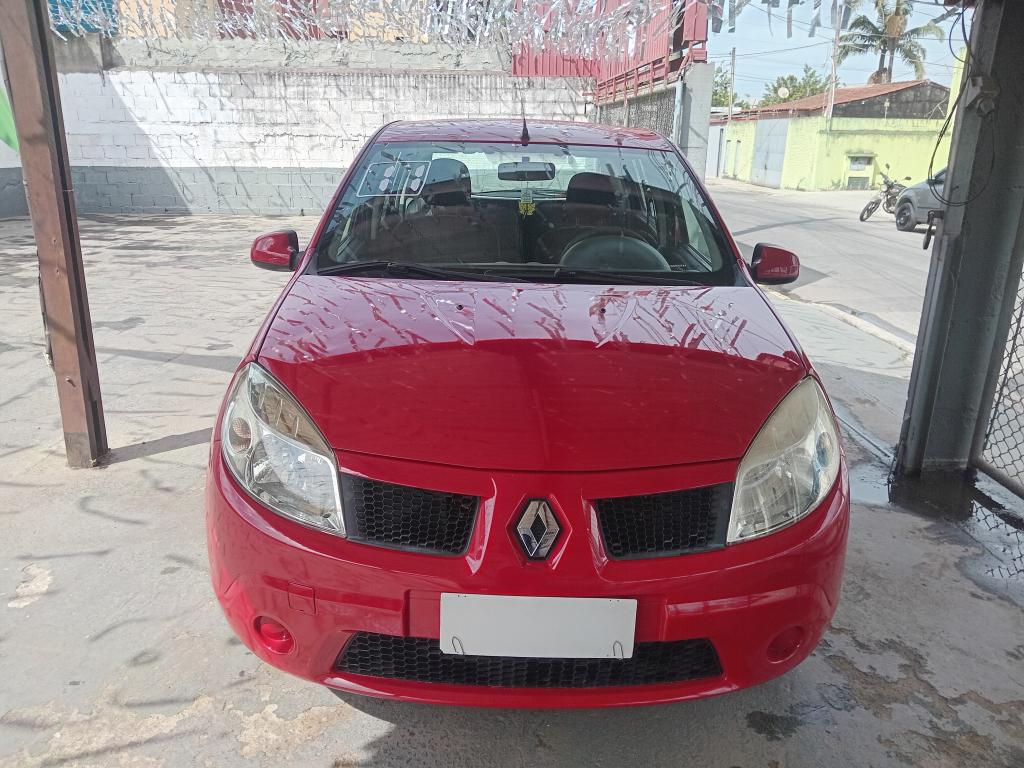 RENAULT Sandero - Foto