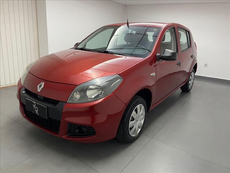 RENAULT Sandero - Foto