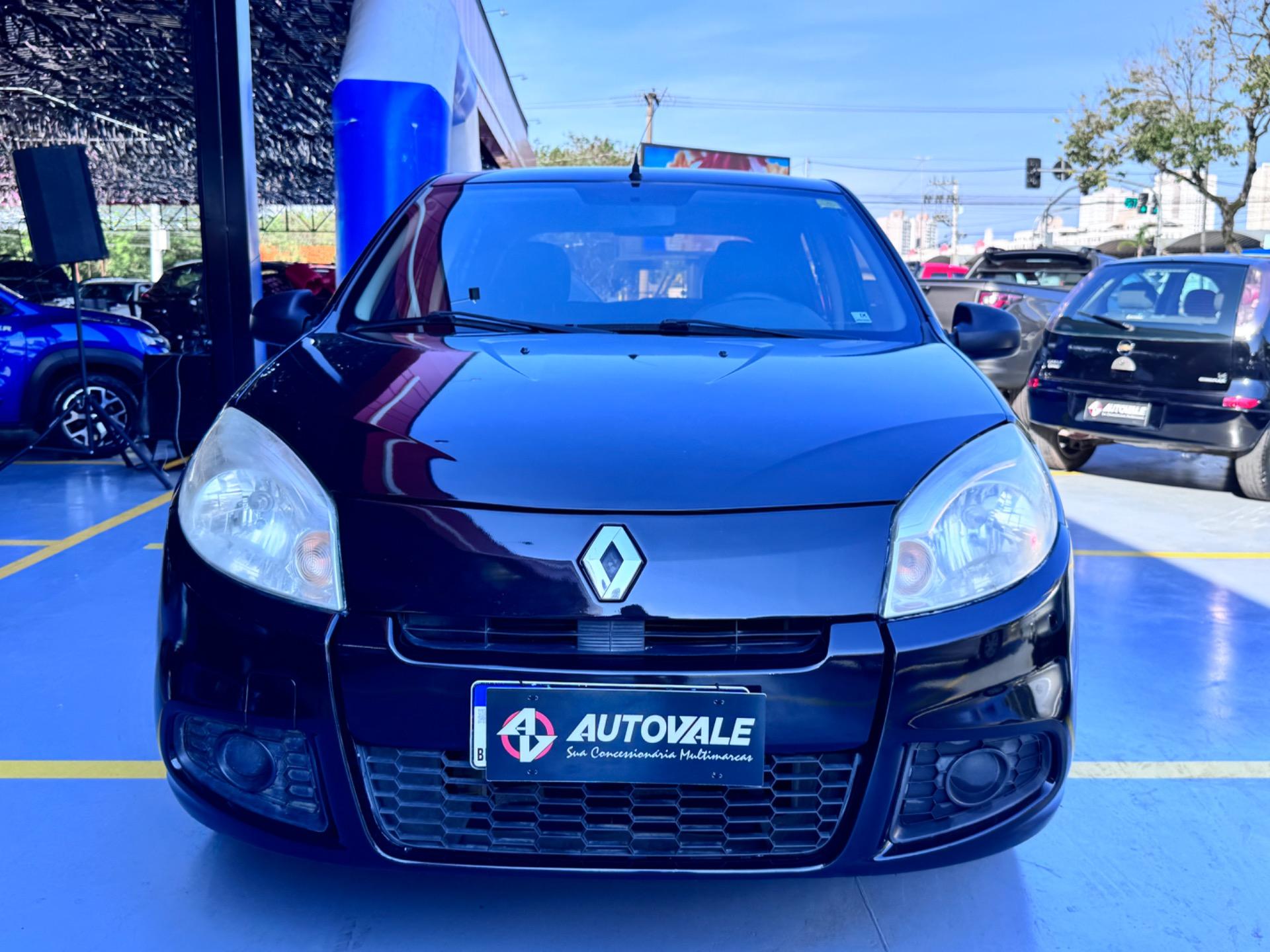 RENAULT Sandero - Foto