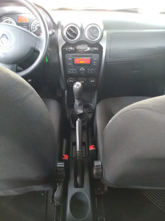 RENAULT Sandero - Miniatura