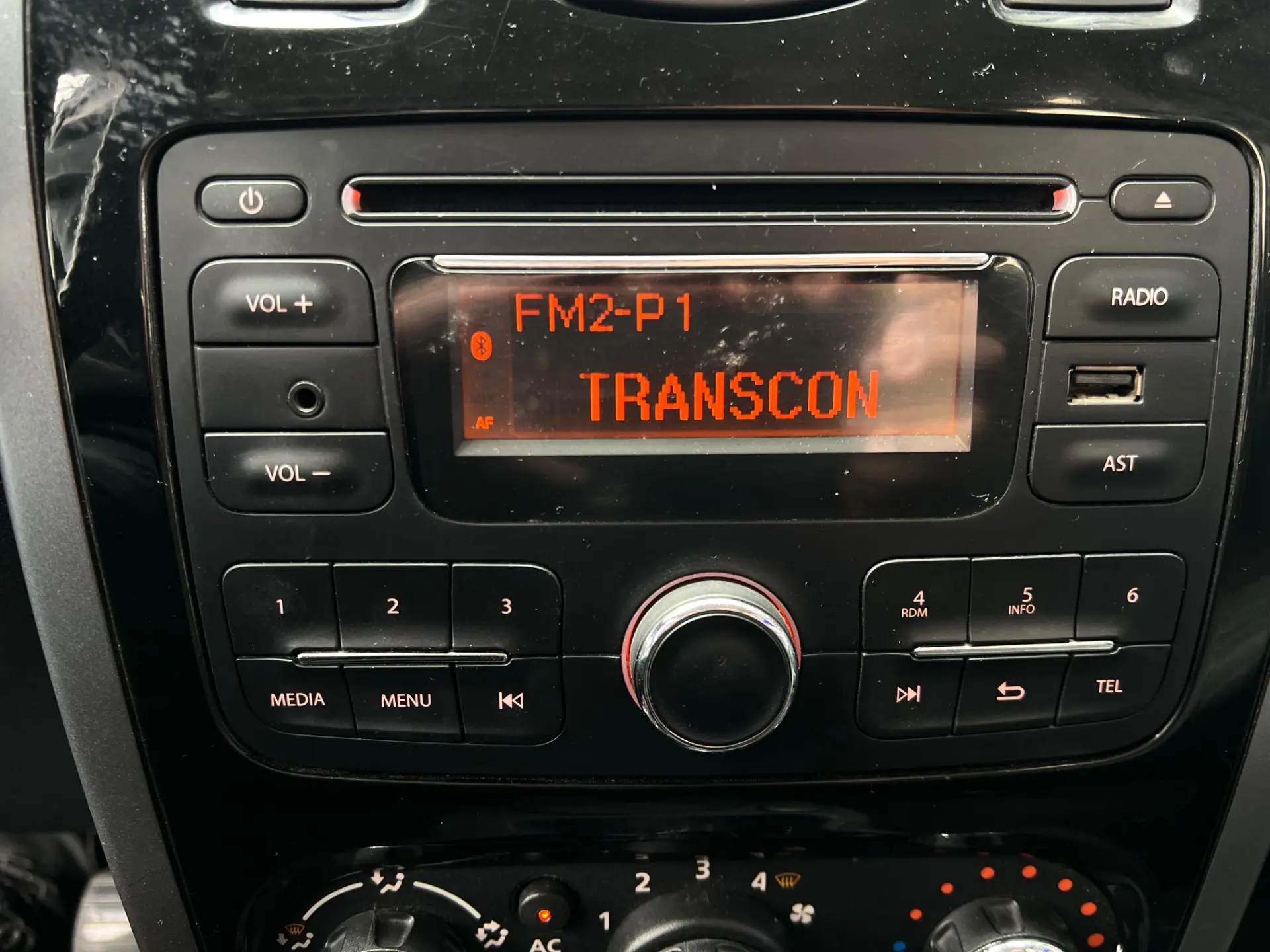 RENAULT Sandero - Foto