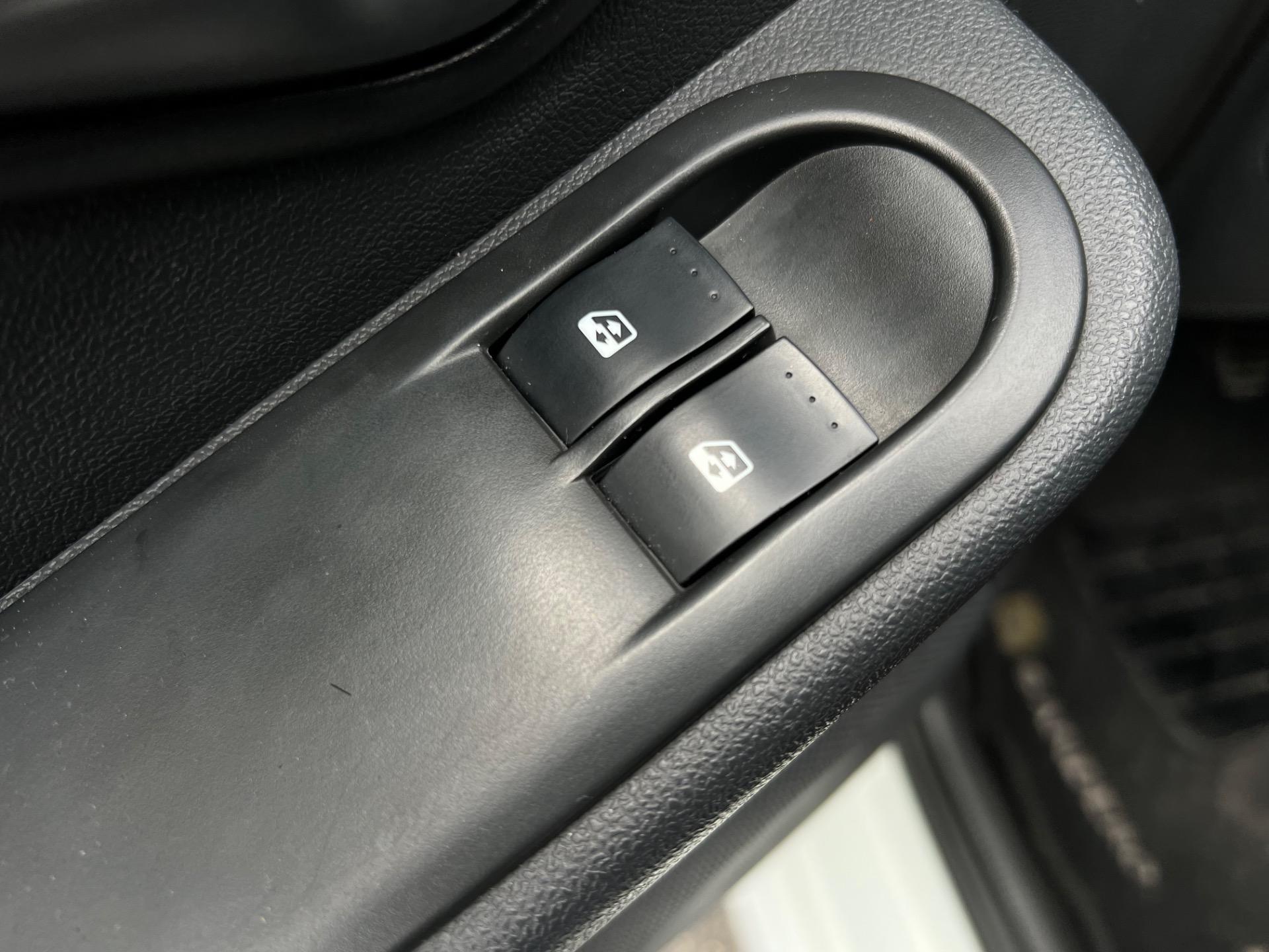 RENAULT Sandero - Foto