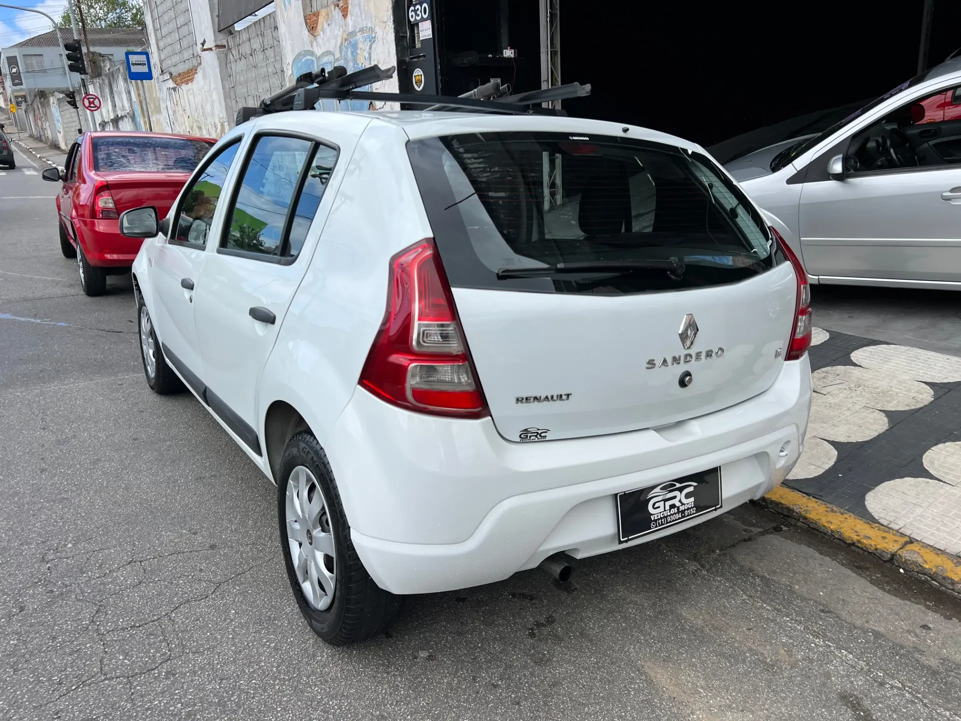 RENAULT Sandero - Foto