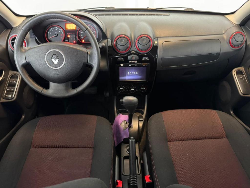 RENAULT Sandero - Foto