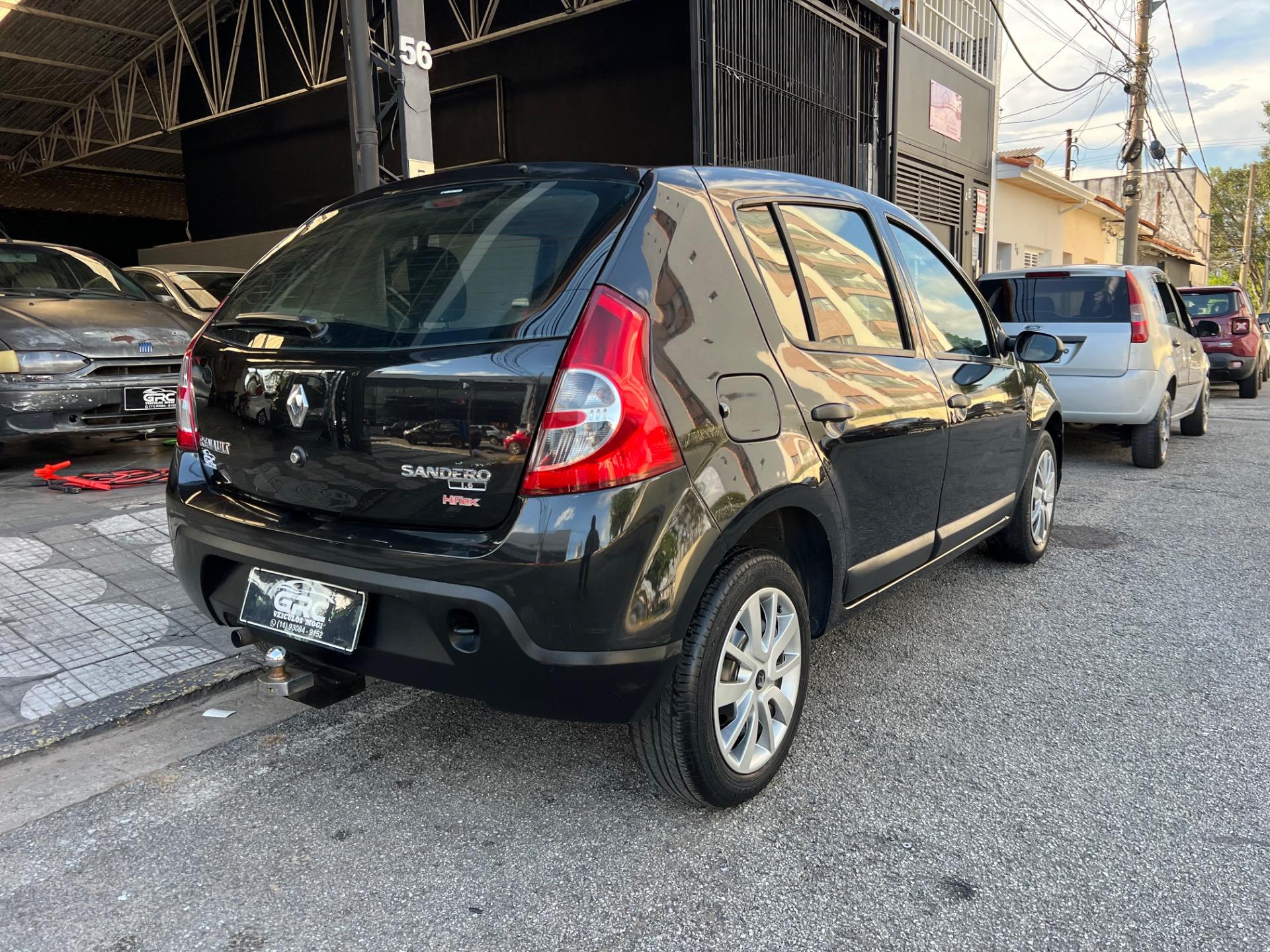 RENAULT Sandero - Foto