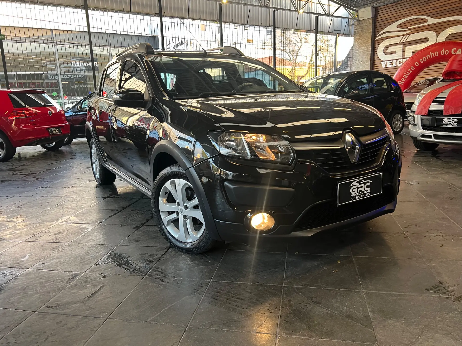 RENAULT Sandero - Foto