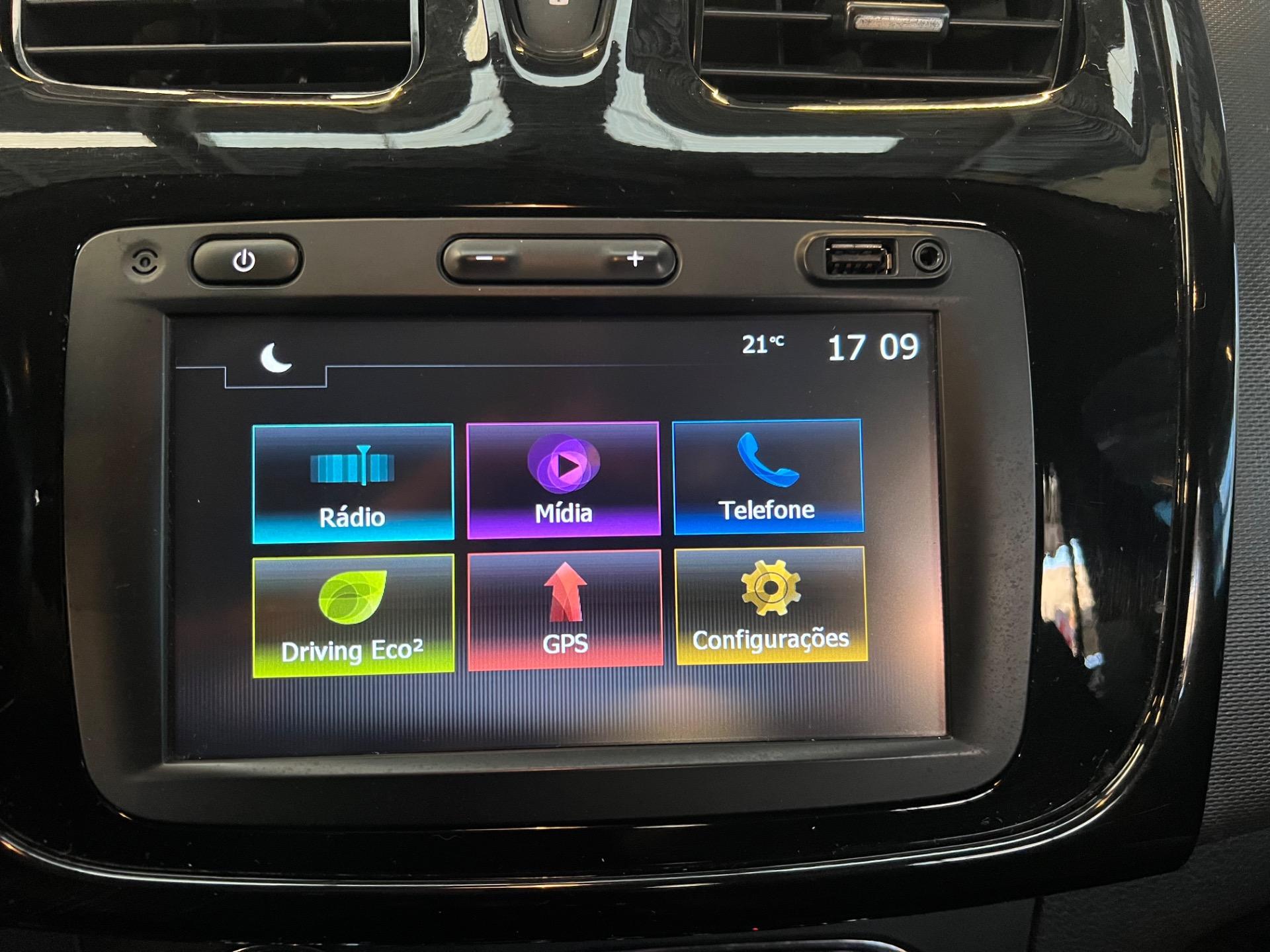 RENAULT Sandero - Foto
