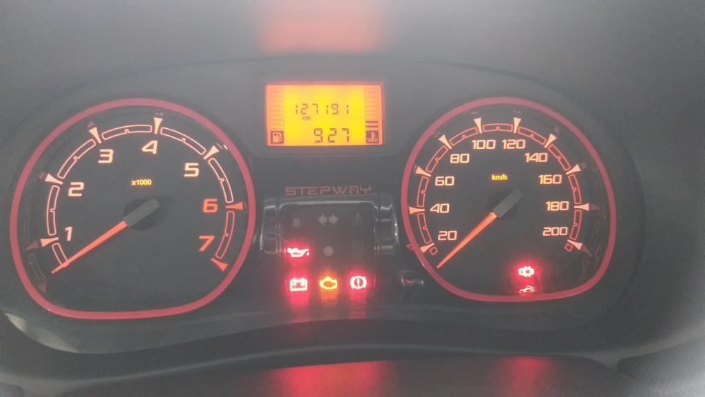 RENAULT Sandero - Foto