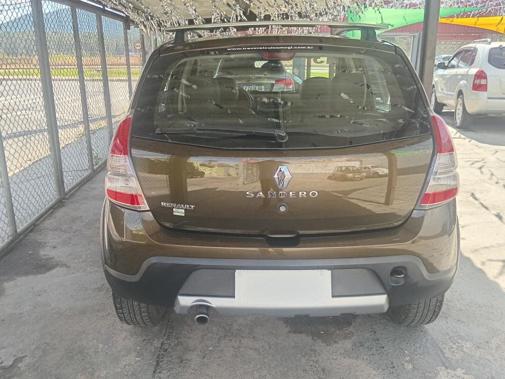 RENAULT Sandero - Foto