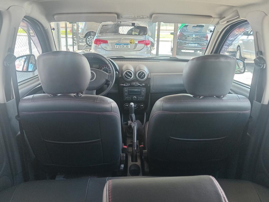 RENAULT Sandero - Foto