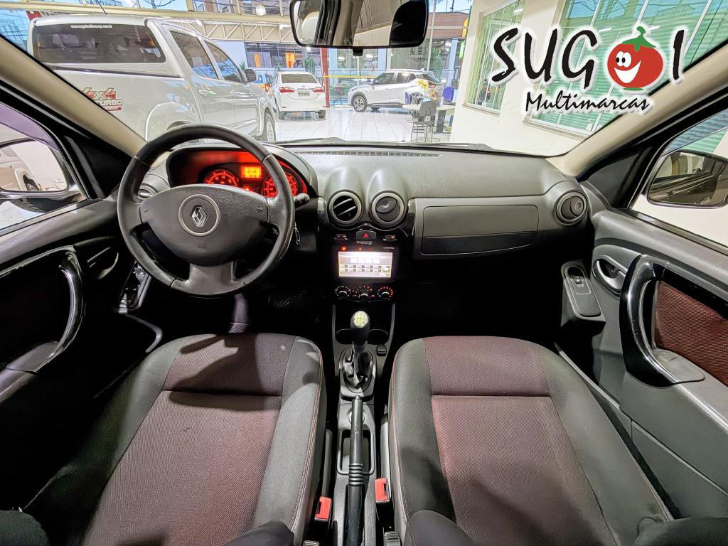 RENAULT Sandero - Foto