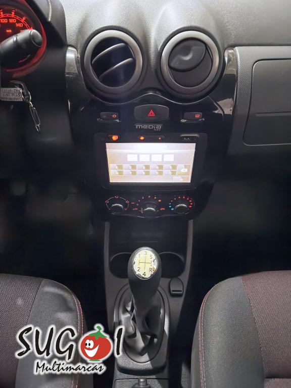 RENAULT Sandero - Foto
