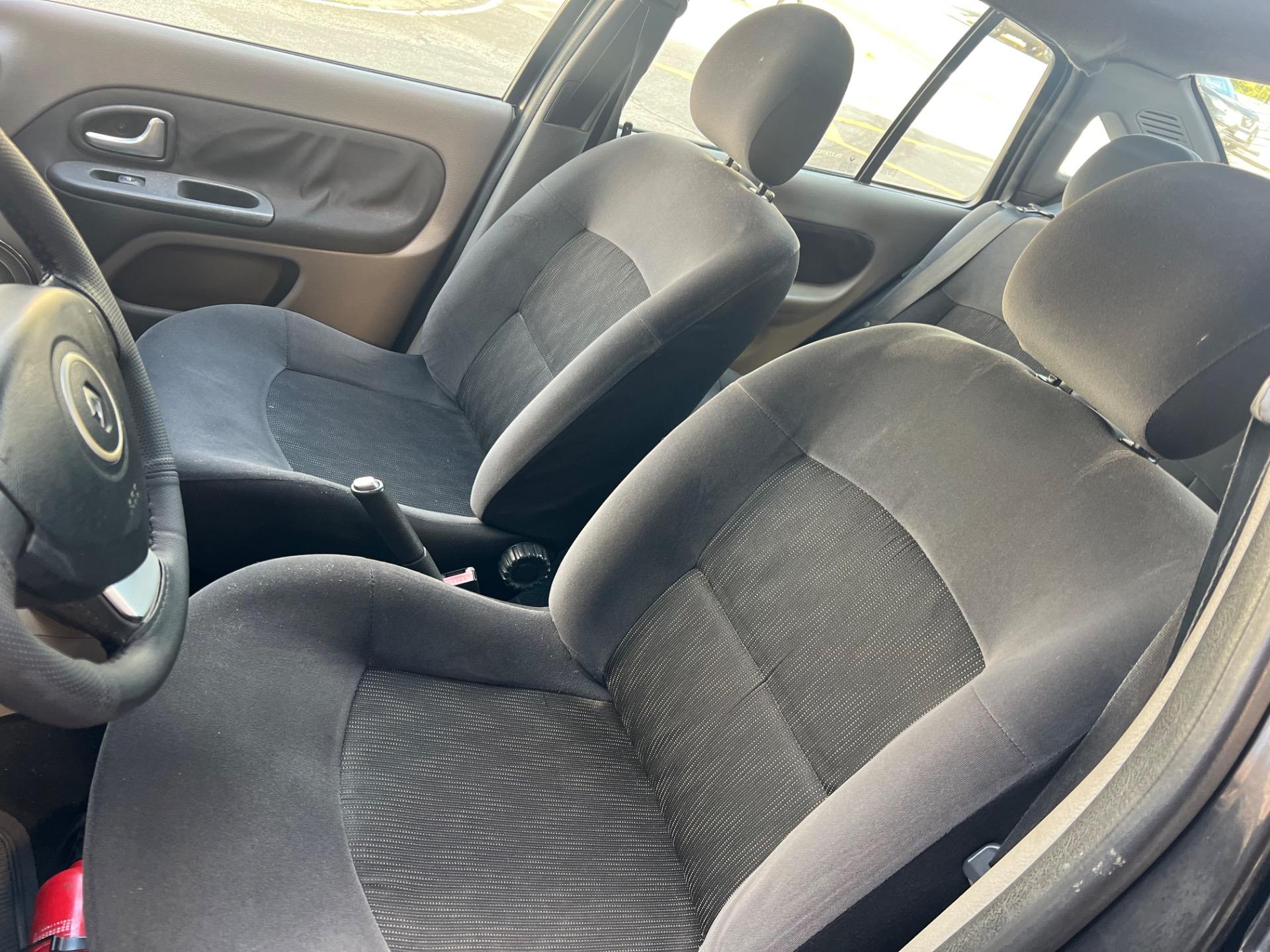 RENAULT Symbol - Foto