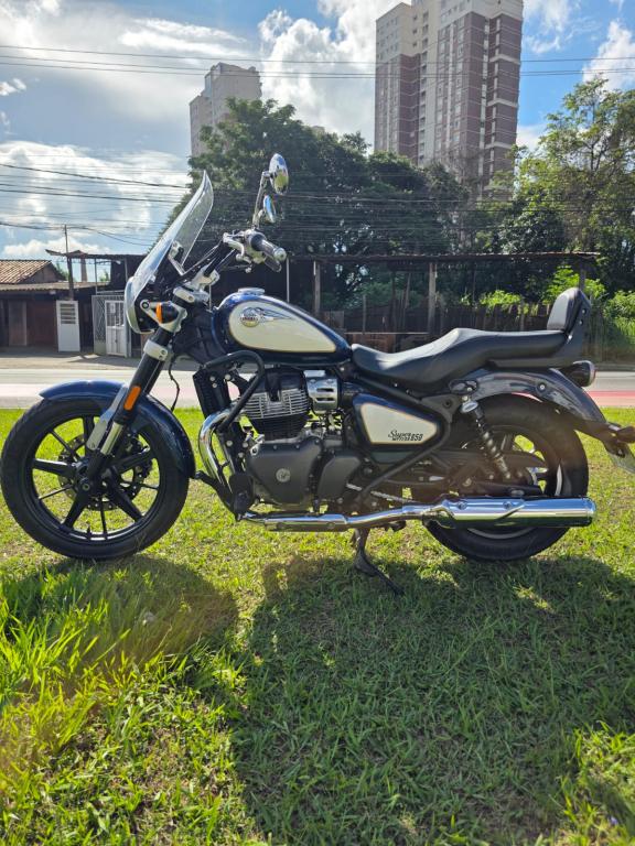 ROYAL ENFIELD Super Meteor 650 - Foto