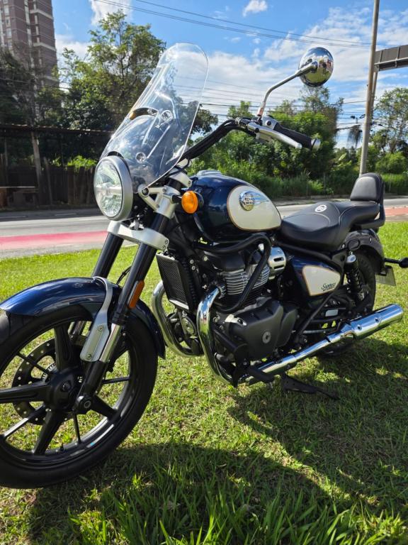 ROYAL ENFIELD Super Meteor 650 - Foto
