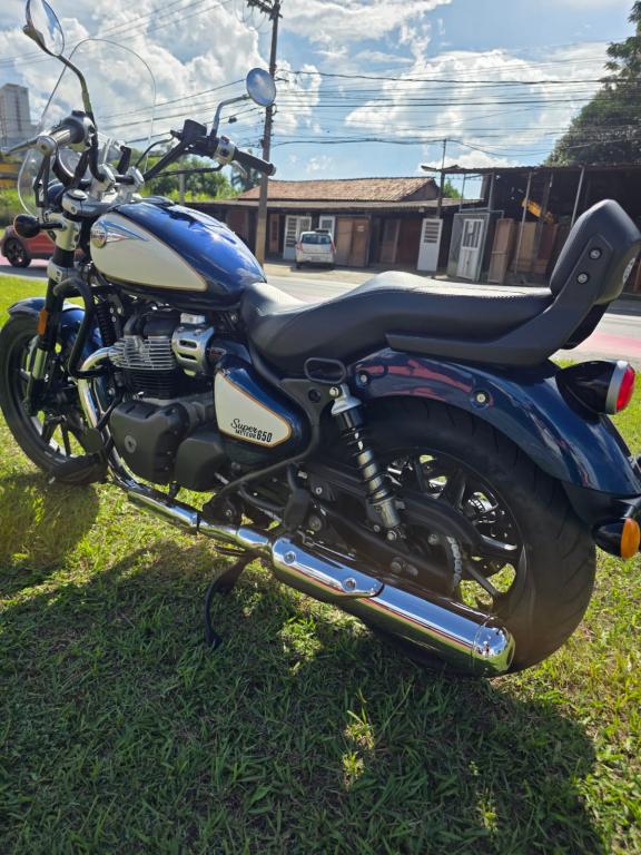 ROYAL ENFIELD Super Meteor 650 - Foto