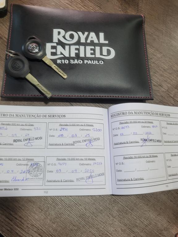 ROYAL ENFIELD Super Meteor 650 - Foto