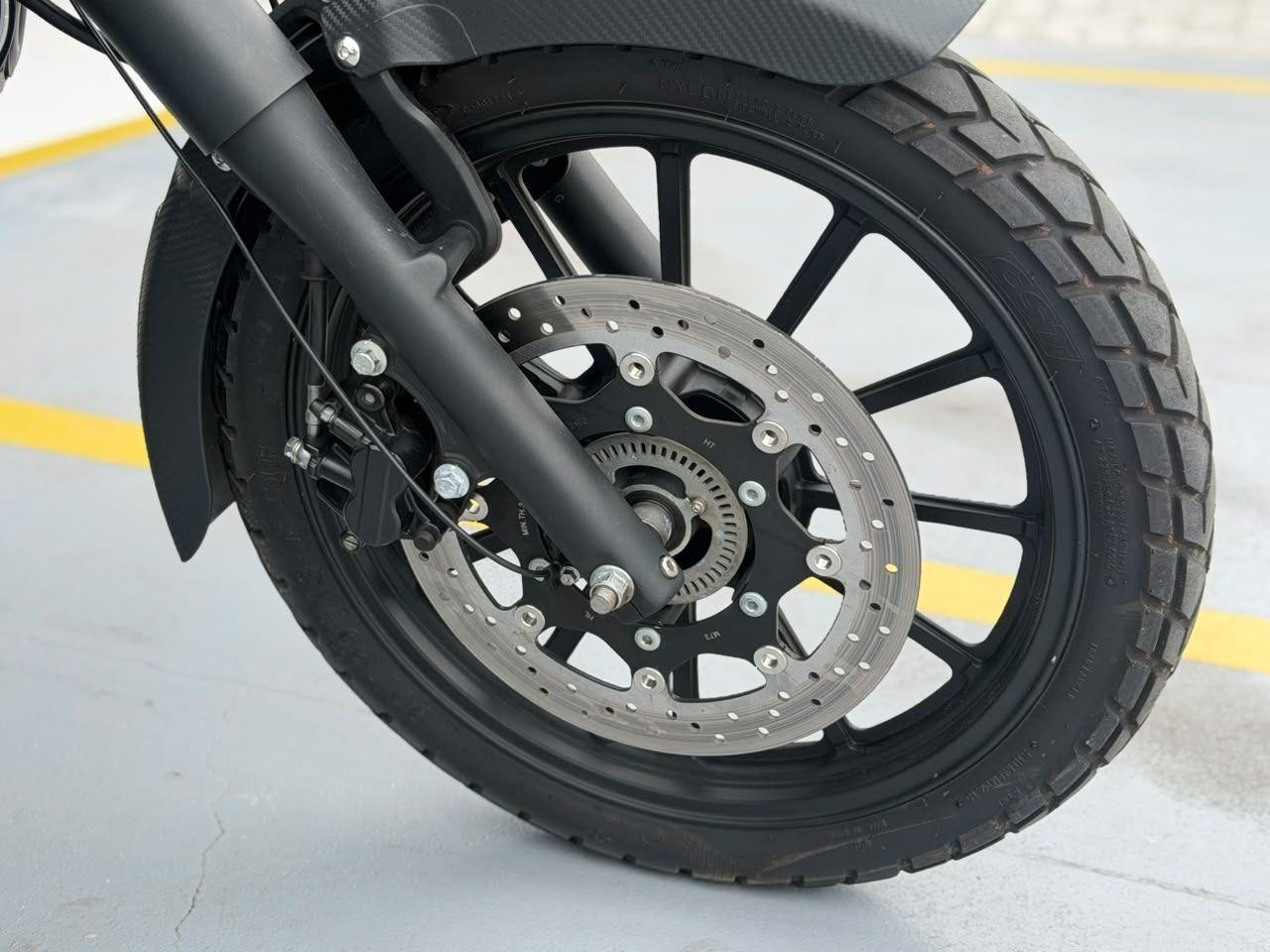 SHINERAY XY 250-4 - Foto