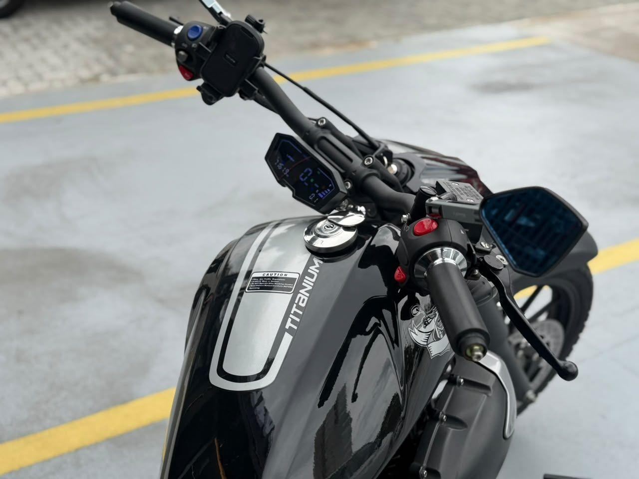 SHINERAY XY 250-4 - Foto