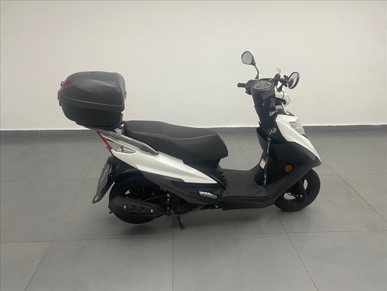 SUZUKI Burgman 125 - Foto