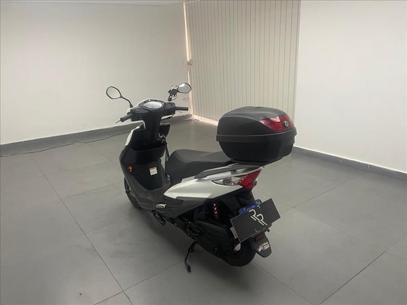 SUZUKI Burgman 125 - Foto