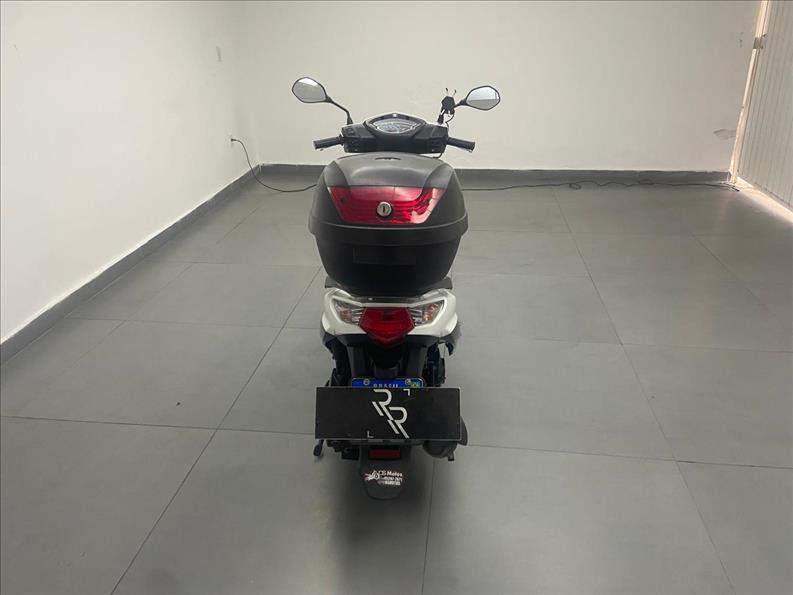 SUZUKI Burgman 125 - Foto