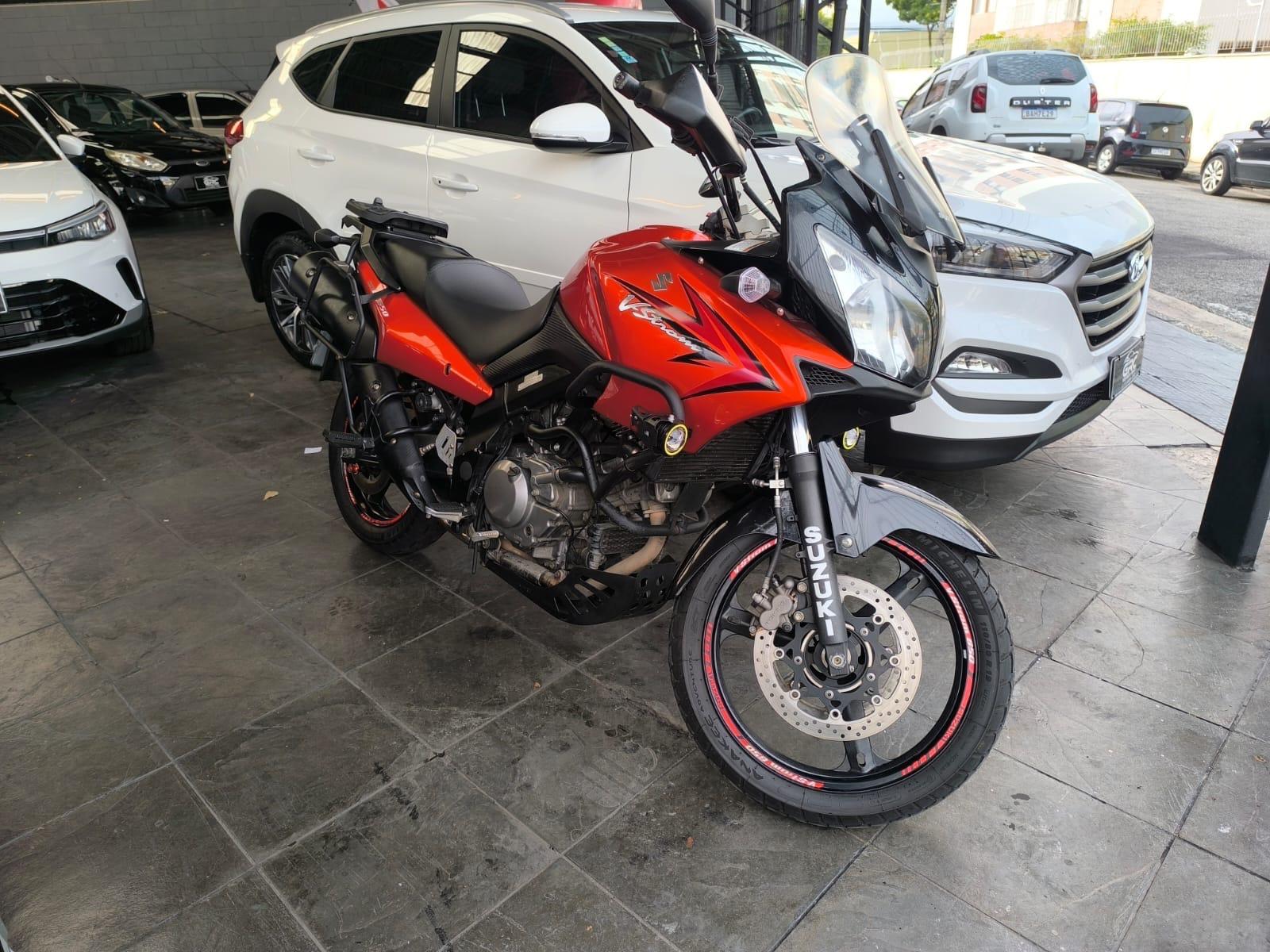 SUZUKI V-Strom DL 650