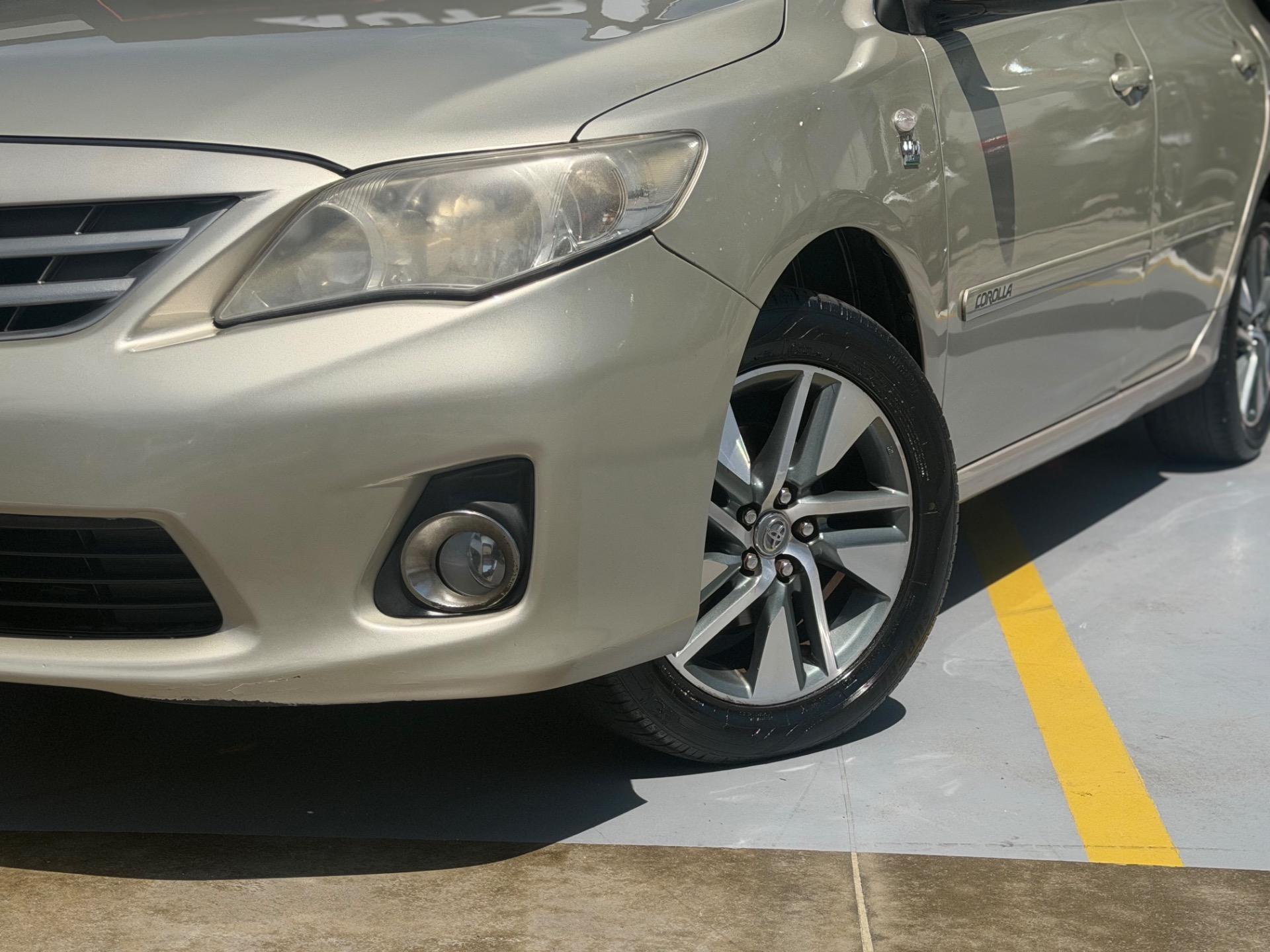 TOYOTA Corolla - Foto
