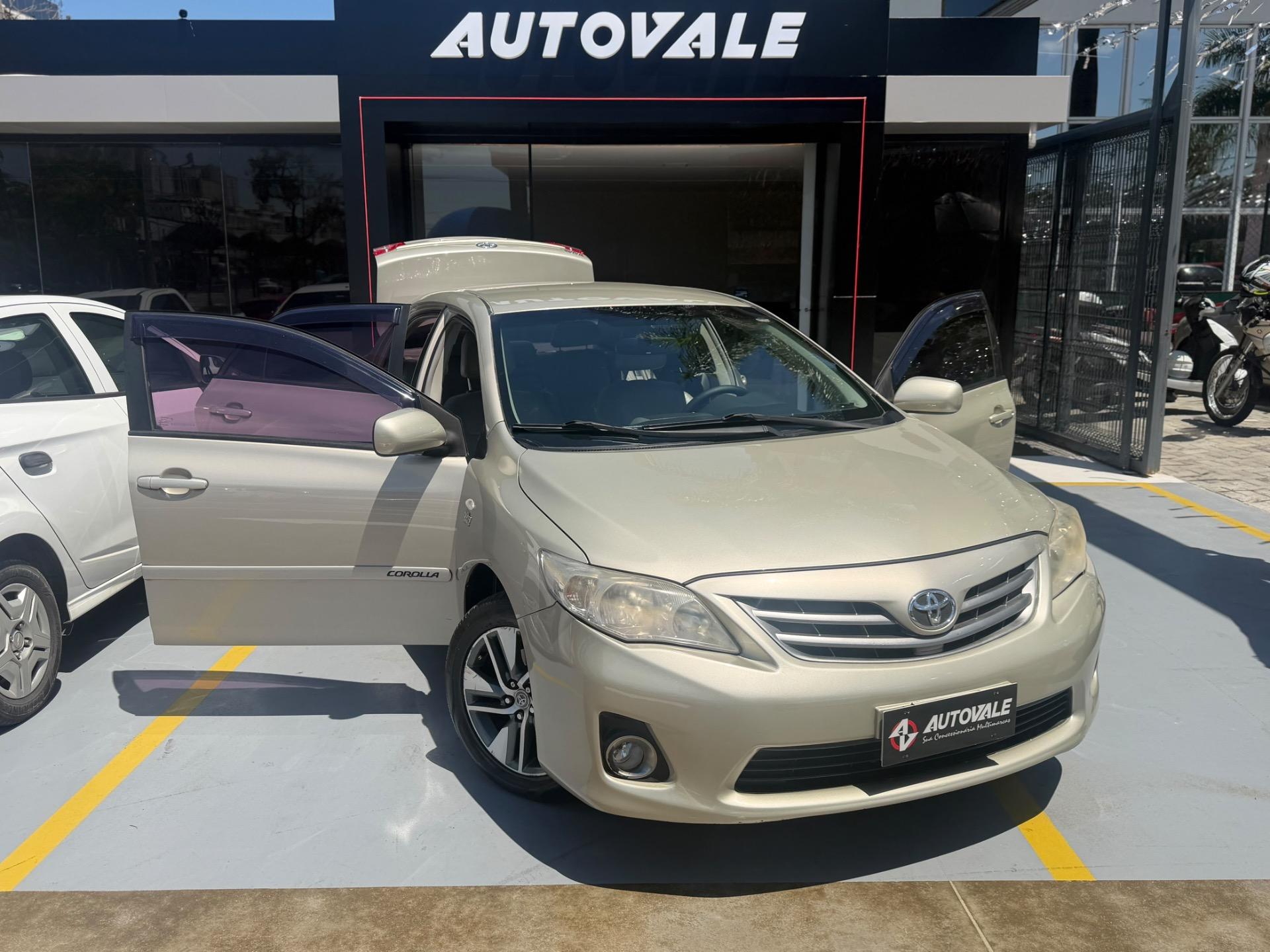 TOYOTA Corolla - Foto