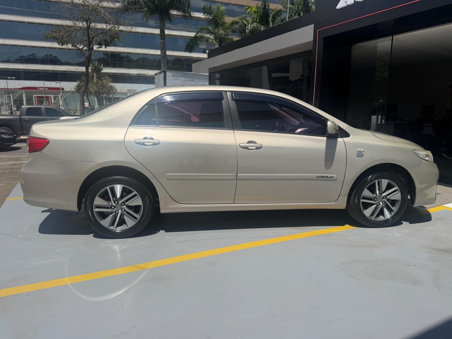 TOYOTA Corolla - Foto