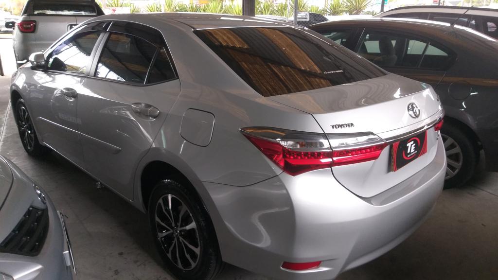 TOYOTA Corolla - Foto