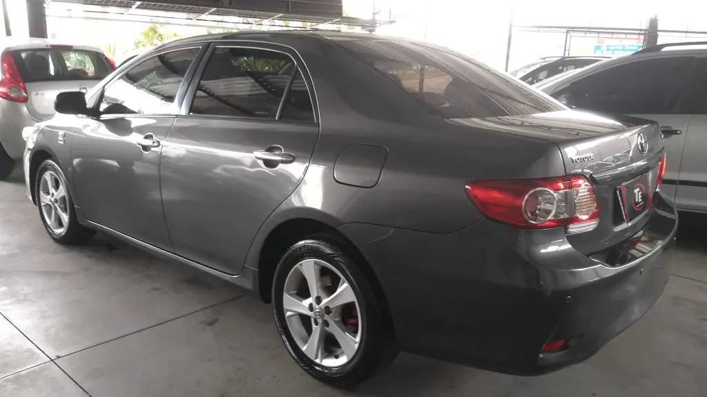 TOYOTA Corolla - Foto