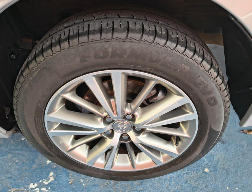 TOYOTA Corolla - Foto