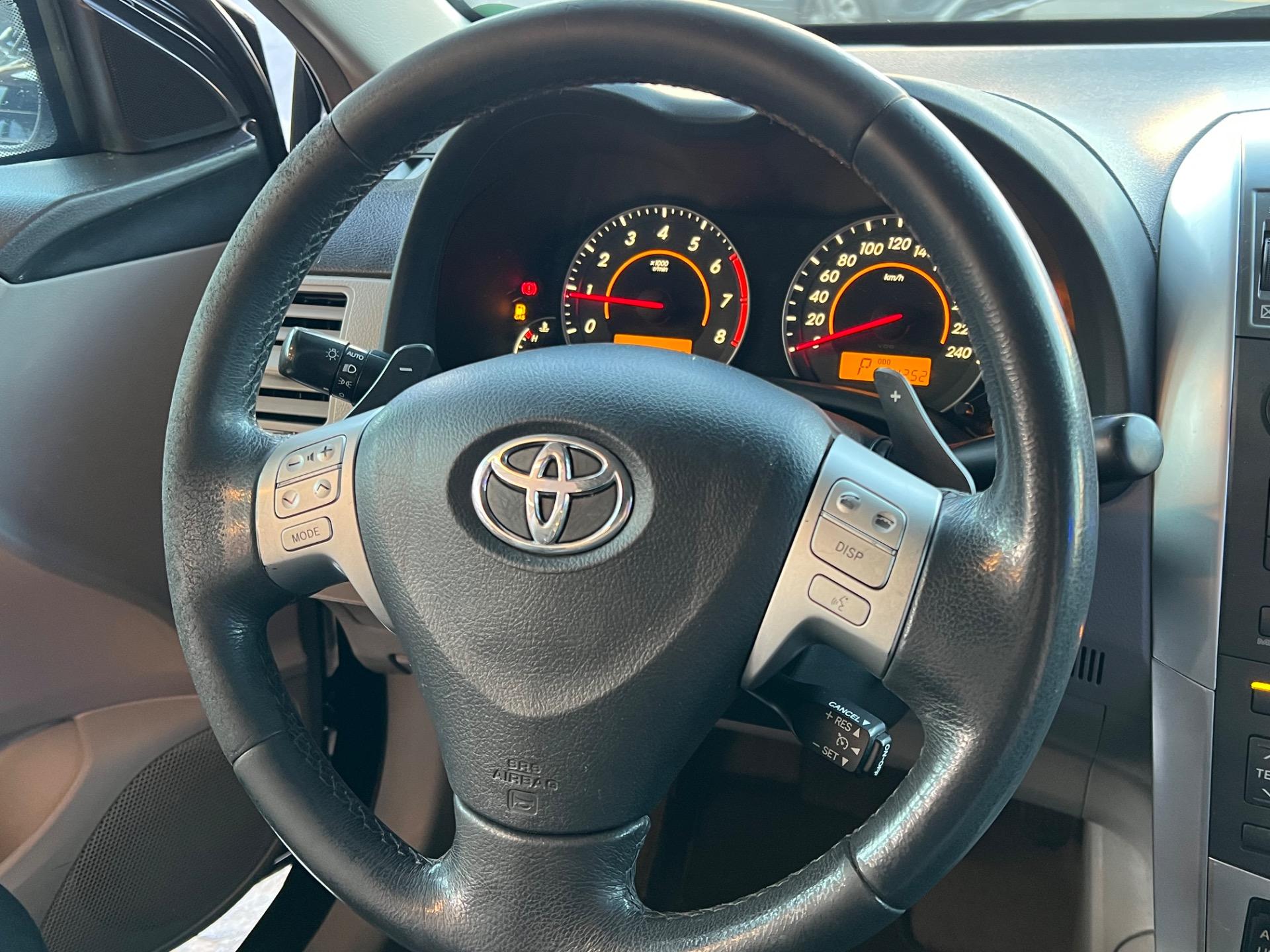 TOYOTA Corolla - Foto