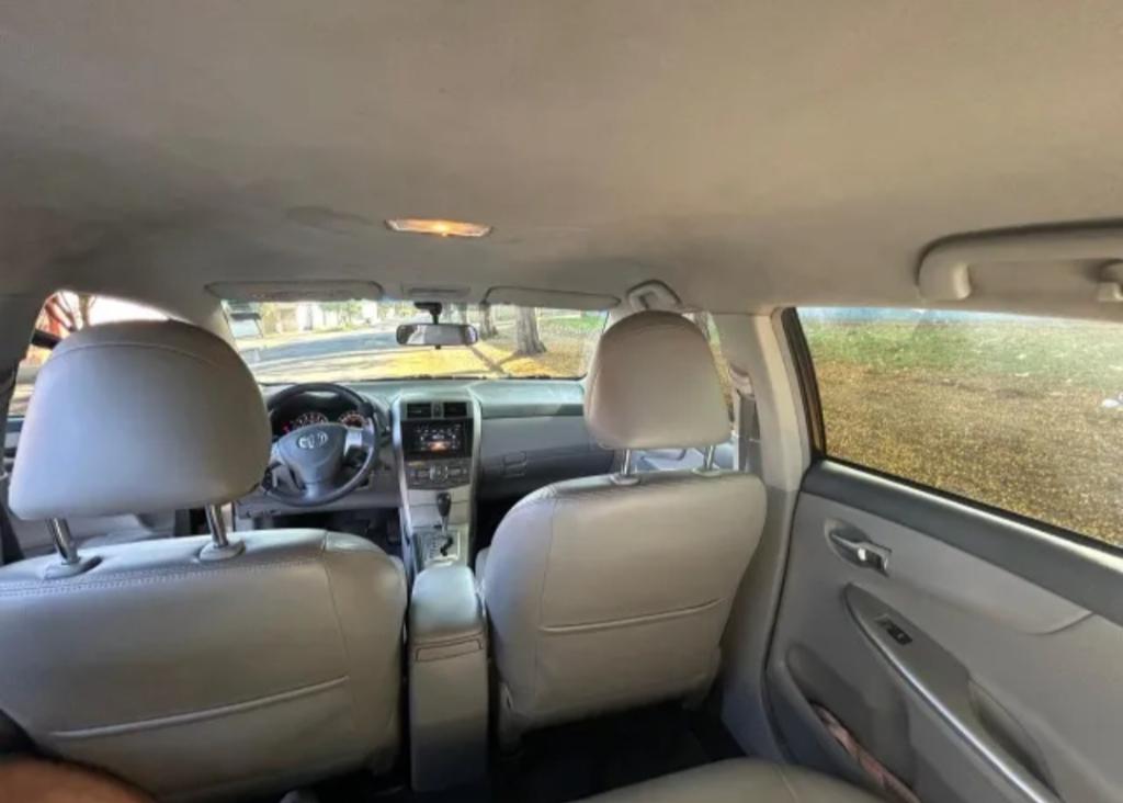 TOYOTA Corolla - Foto