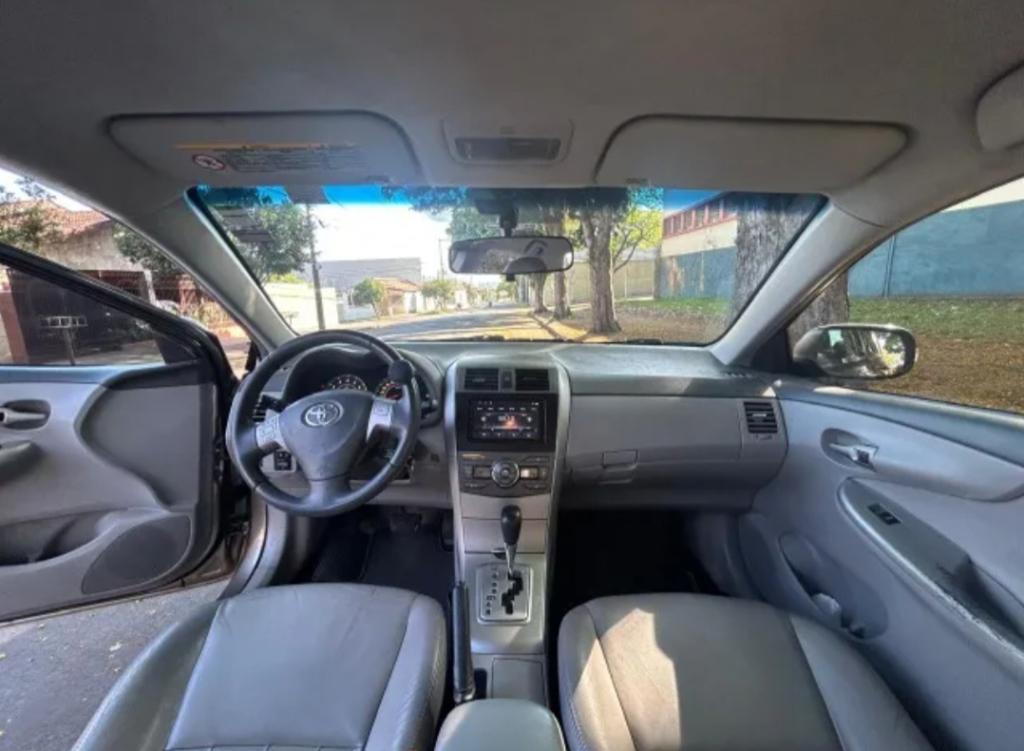 TOYOTA Corolla - Foto