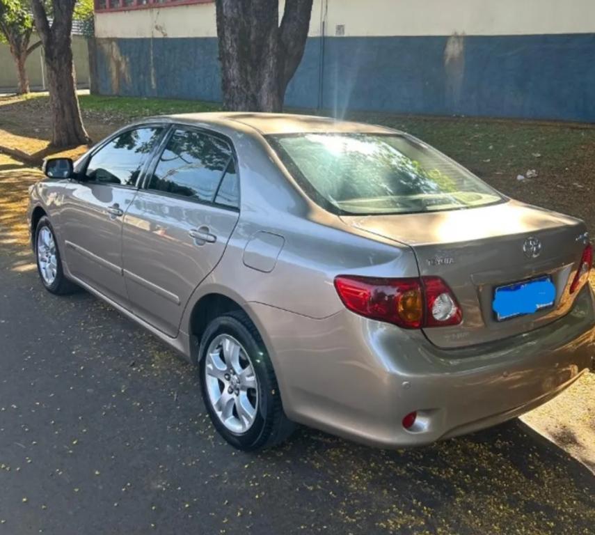 TOYOTA Corolla - Foto