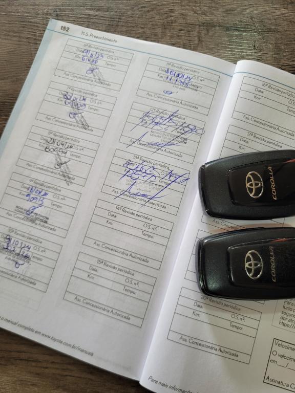 TOYOTA Corolla - Foto