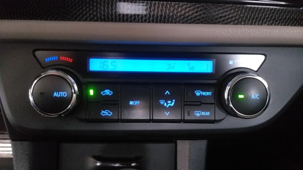 TOYOTA Corolla - Foto