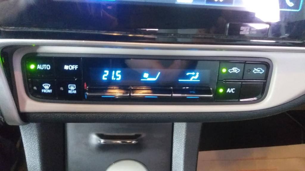 TOYOTA Corolla - Foto