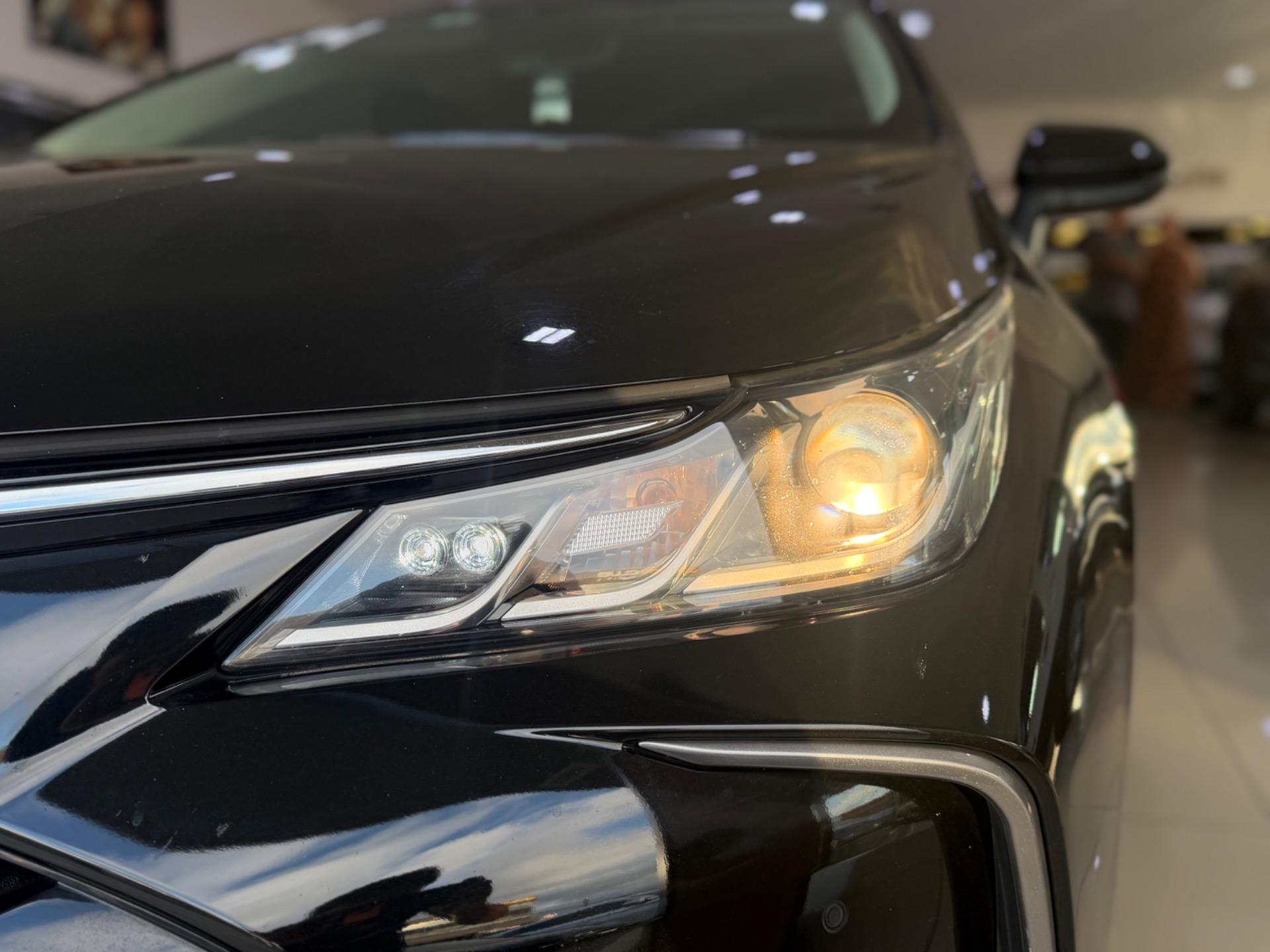 TOYOTA Corolla - Foto