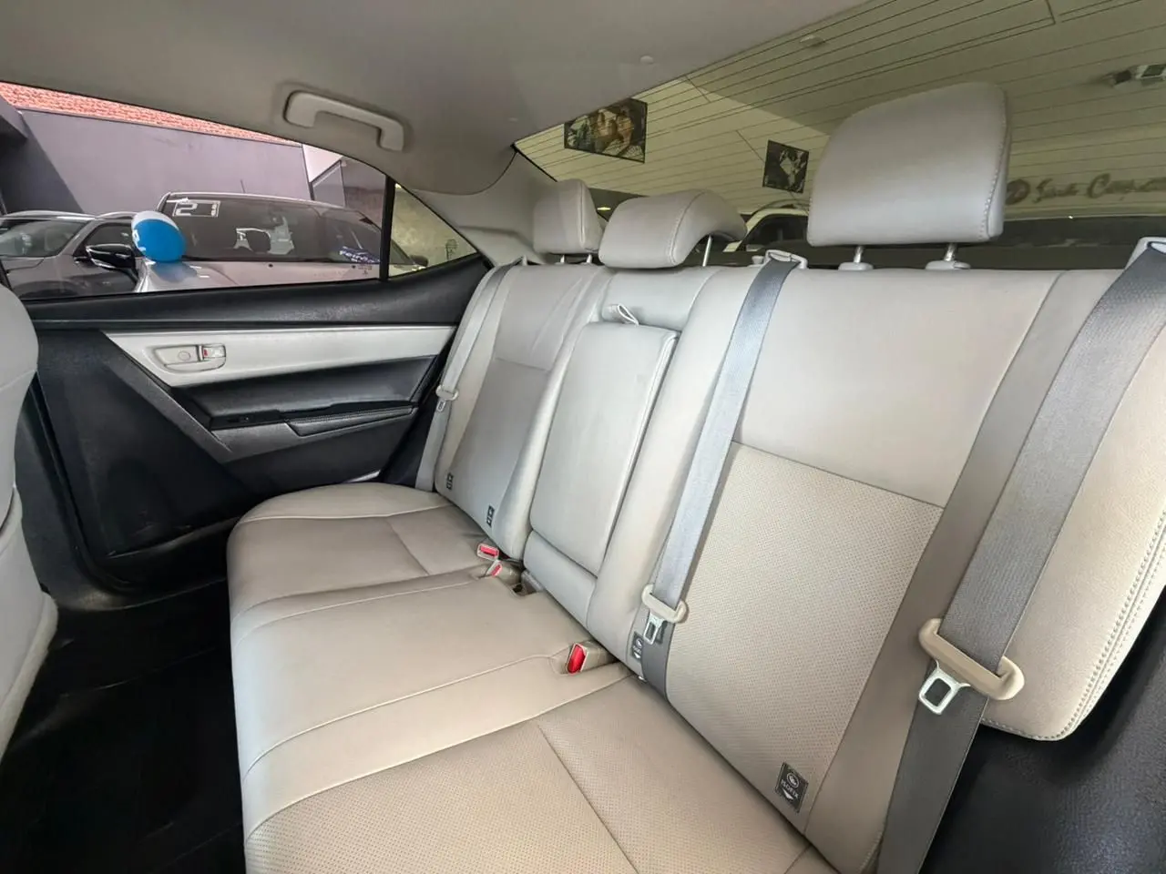 TOYOTA Corolla - Foto