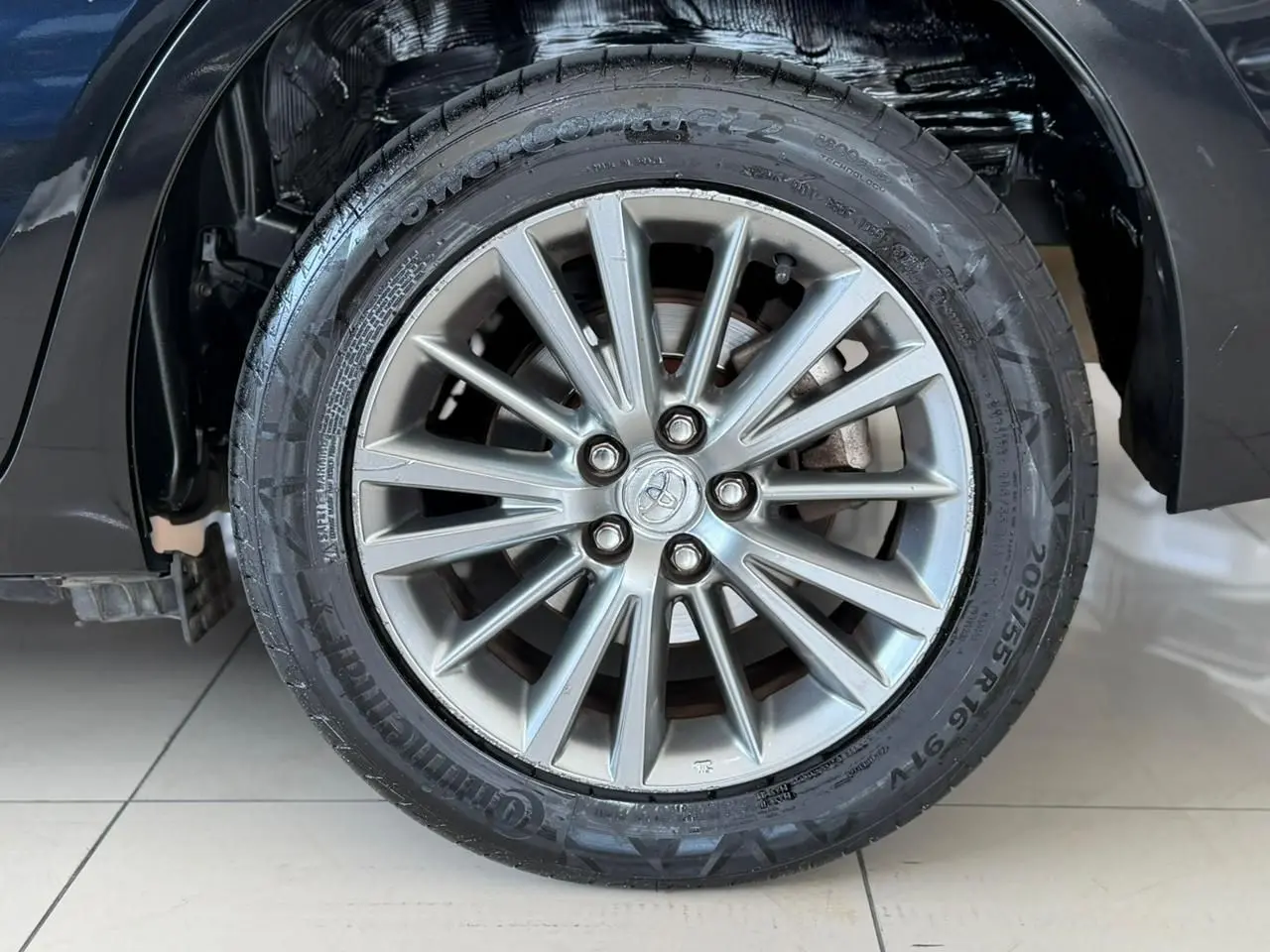 TOYOTA Corolla - Foto