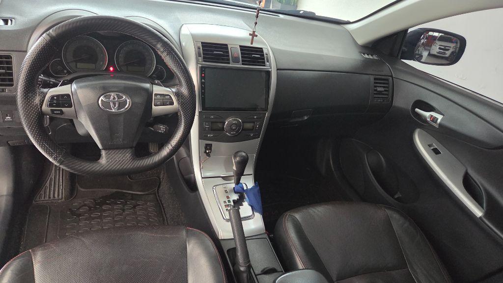 TOYOTA Corolla - Foto